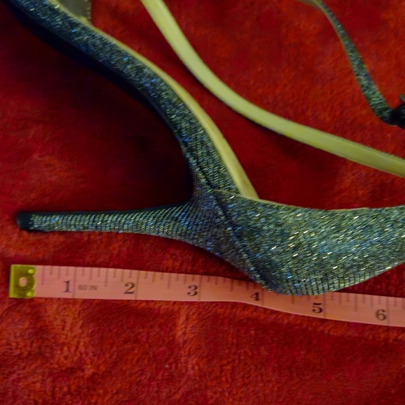 Jessica Simpson Black Strappy Sandals - Picture 6 of 7